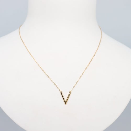 سلسال ذهب تصميم V عيار 18