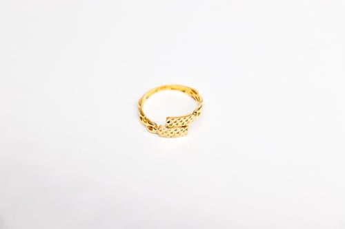 خاتم ذهب عيار 18