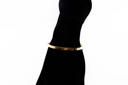 سوارة كارتير ذهب صافي عيار 18