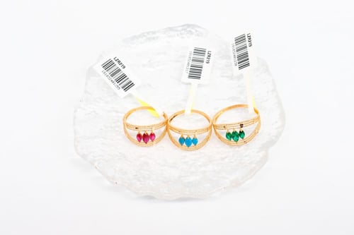 خاتم ثري ستون متوفر بالوان مختلفة عيار 21