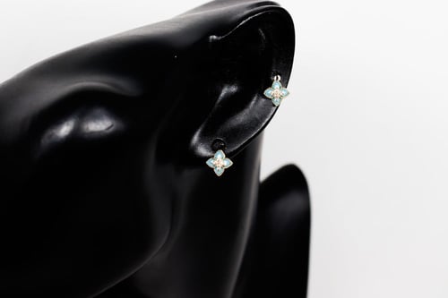 حلق Roberto Coin بنَّاتي عيار 18