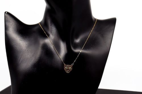 سلسال بانثر دو كارتييه عيار 18الوزن: 0.8 جرام