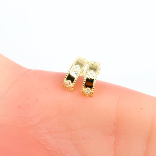 حلق فان كليف ذهب فاخر عيار 18 عالى الجودة وزن 1.6...