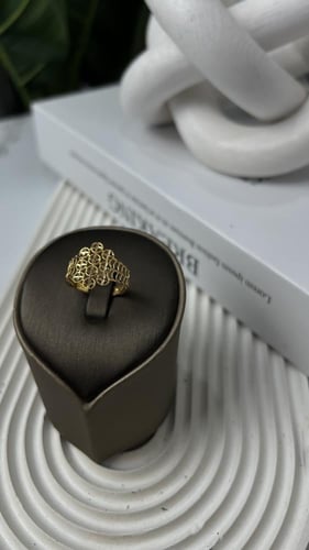 خاتم ذهب عيار 21 بتصميم دوائر مميز بوزن 1,2 جرام