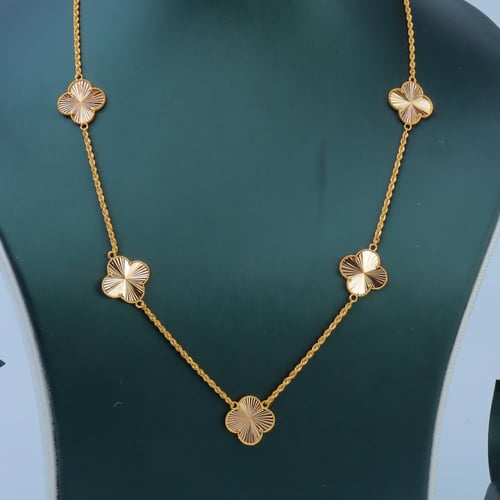 طقم ذهب الفان كليف خمس وردات الحجم الكبير عيار 21...