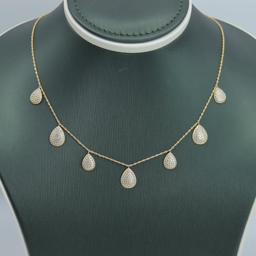 عقد ذهب البوشرون تصميم الماسي عيار 18 وزن 4 جرام