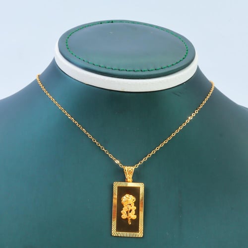 سلسال ذهب تعليقه الوردة عيار 21 وزن 4.24 جرام