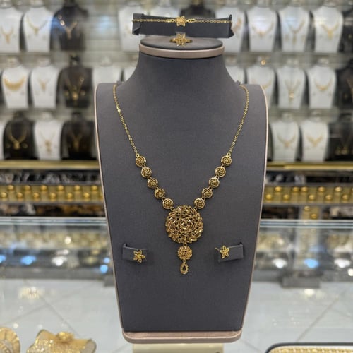 افخم طقم خطوبة ذهب للعروس عيار 21 وزن 11.9 جرام