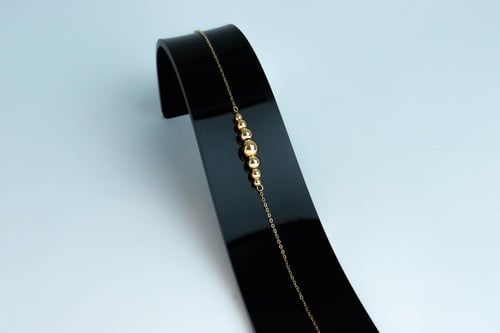 كلكشن ذهب الببلز سلسال واسوارة عيار 18 وزن 3.1 جرا...