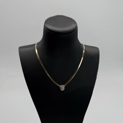 عقد ذهب الفلات تصميم الماسي باللون الابيض عيار 18...