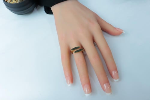 خاتم ذهب تصميم ايطالي عيار 18 وزن 2.2 جرام