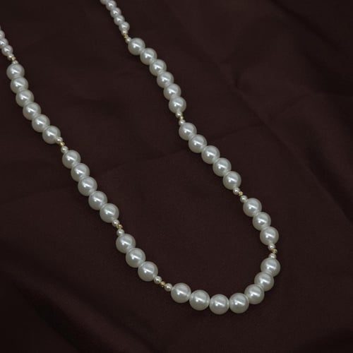 عقد مطعم بالؤلؤ الزراعي بتصميم الكرات الذهبية لأطل...