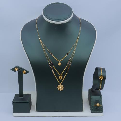 طقم ذهب الوردة ثلاثة دور عيار 21 وزن 7.07جرام