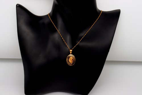 تعليقة سبيكة الوردة البيضاوي مع سلسال عيار 21