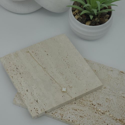 اسوارة فان كليف لون ابيض ذهب عيار 18