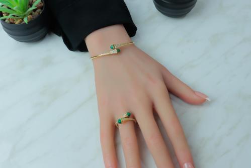 اسوارة مارلي ذهب مع خاتم بلون زيتي تصميم الماسي عي...