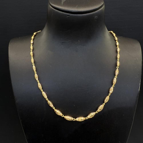 عقد ذهب صافي عيار 21 وزن 8.8 جرام