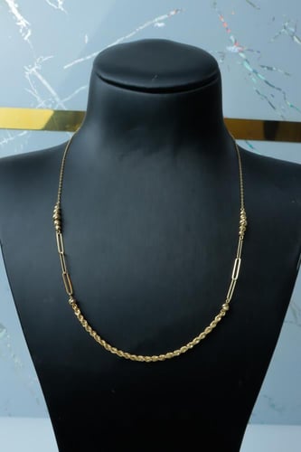 سلسال جنزير ذهب تصميم مبروم لامع عيار 18 وزن 2.4 ج...