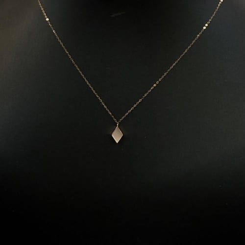 سلسال ذهب تصميم الماسي نواعم عيار 18 وزن 0.4 جرام