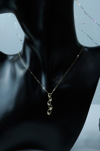 سلسال ذهب بتصميم مموج عيار 18 وزن 1 جرام