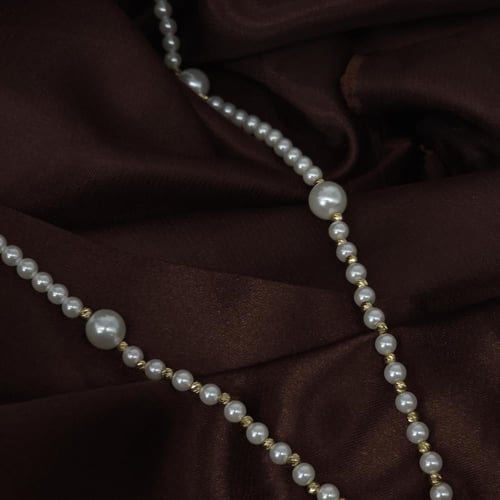 عقد مطعم بالؤلؤ الزراعي مميز بتصميم كرات الدوريكاء...