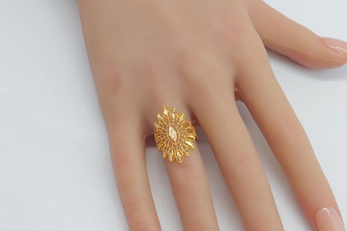 خاتم ذهب عيار 21 بتصميم عالى الدقة وزن 1.8 جرام