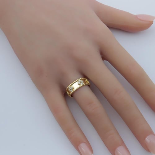 اجمل دبلة فان كليف ذهب عيار 18 عريضة وزن 3.3 جرام