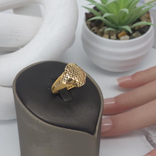 خاتم بتصميم ممييز ذهب عيار 21 وزن2.8 جرام