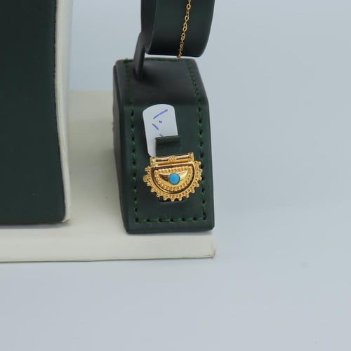 طقم ذهب الرمش عيار 21 مطعم بحبة لولو فيروزي وزن 10...