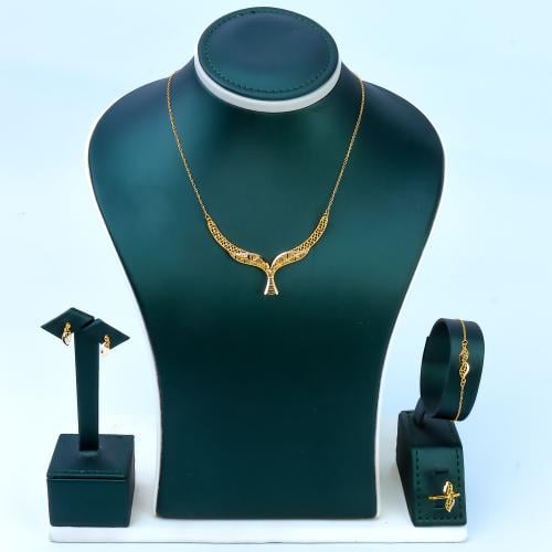 طقم ذهب طوق عيار 21 وزن 4.03 جرام