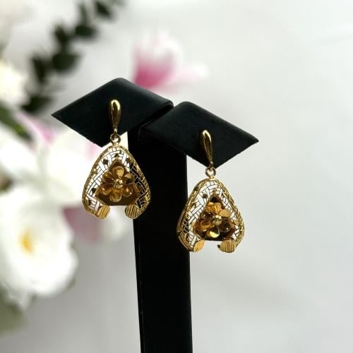 حلق ذهب عيار 21 وزن 3.53 جرام