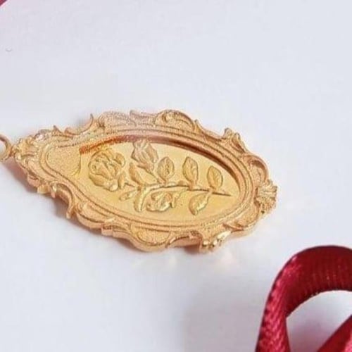 تعليقة فكتوري بتصميم مميز مزيج بين سبيكة وزن 2.5 ع...