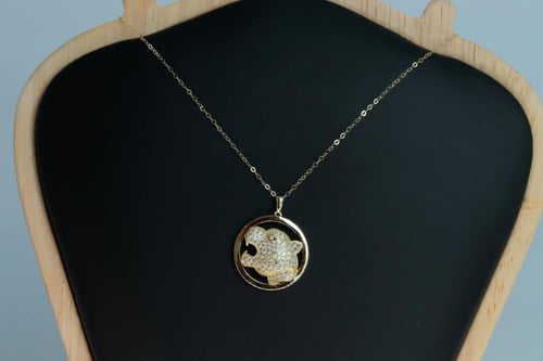 سلسال ذهب التايقر تصميم الماس عيار 18 وزن 3.2 جرام