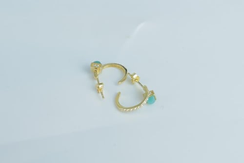 حلق ذهب عيار 18 تصميم مارلي الماسي وزن 2.1 جرام