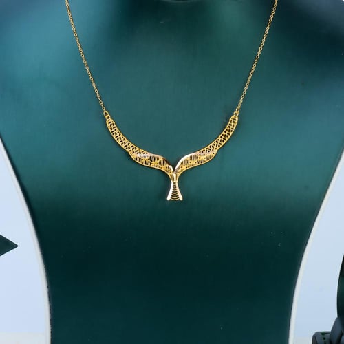 طقم ذهب طوق عيار 21 وزن 4.03 جرام