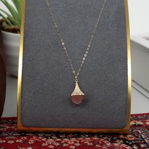 سلسال مارلي حجم صغير باللون الوردي ذهب عيار 18 وزن...