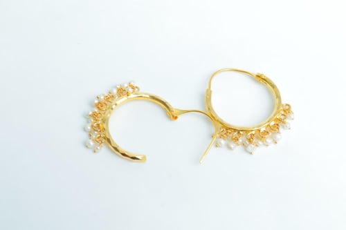 حلق رمش اللؤلؤ ذهب عيار 21 وزن 2.8 جرام