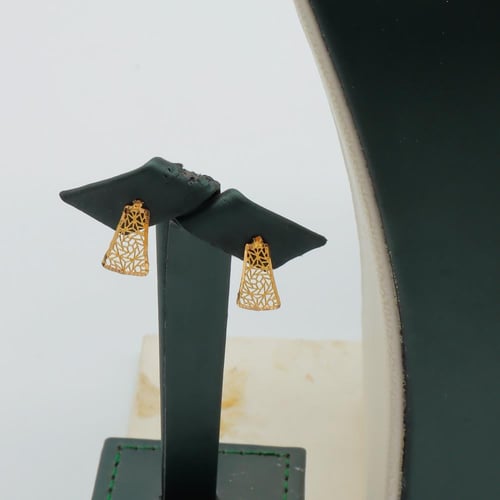 طقم ذهب عيار 21 وزن 7.31 جرام بتصميم متقاطع أنيق ف...