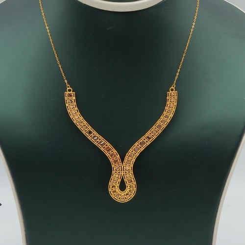 طقم ذهب الديور عيار 21 وزن 5.92 جرام بتصميم انسياب...