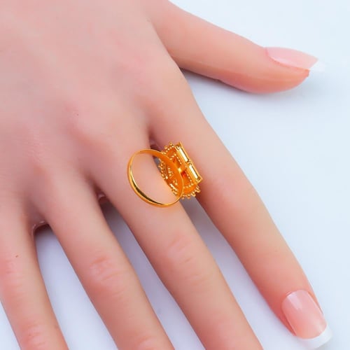 خاتم ذهب عيار 21 تصميم الرمش مع لؤلؤ أبيض وزن 1.9...