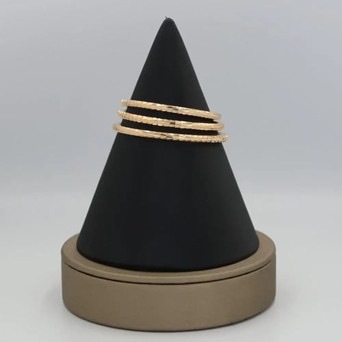 بناجر ذهب طفال عيار 21 بتصميم الكوبرا وزن 3.4 جرام