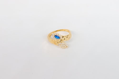 خاتم ذهب كيرفي عيار 18 تصميم الماسي فخم بوزن 1.9 ج...