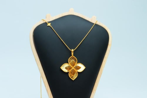 سبحة ذهب روبيرتو كوين عيار 21 وزن 15.7 جرام