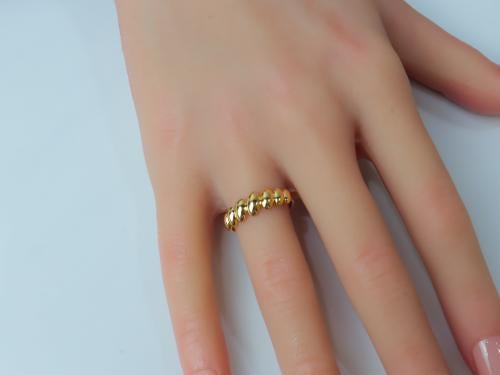 خاتم ذهب امواج عيار 18