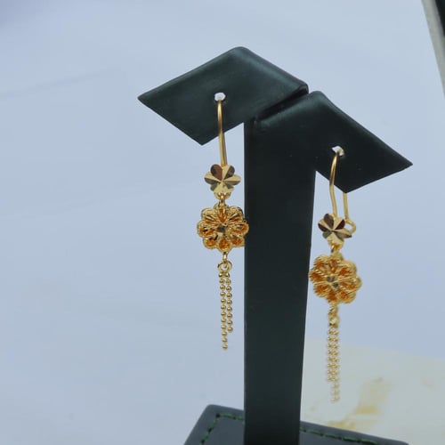 طقم ذهب عيار 21 بتصميم وردة ترندى وزن 20.88 جرام