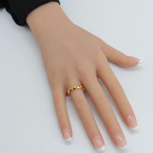 دبلة ذهب عيار 21 وزن 1.3 جرام