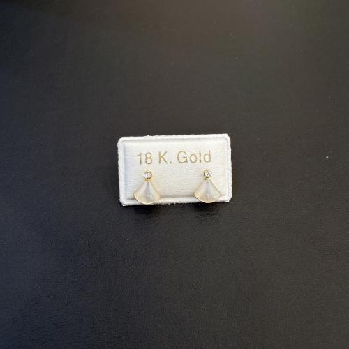 ارقي حلق طبي ذهب عيار 18 مميز بوزن 0.3 جرام