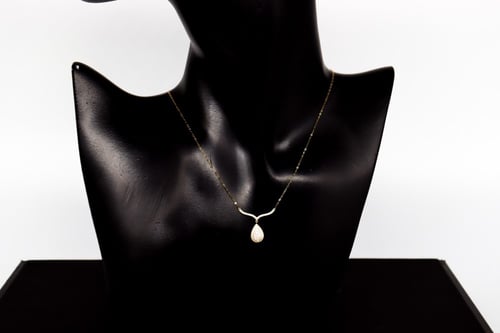 سلسال الدمعة تصميم الماسي عيار 18