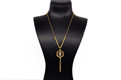 سلسال ذهب تصميم الوردة عيار 21 وزن 4.4 جرام