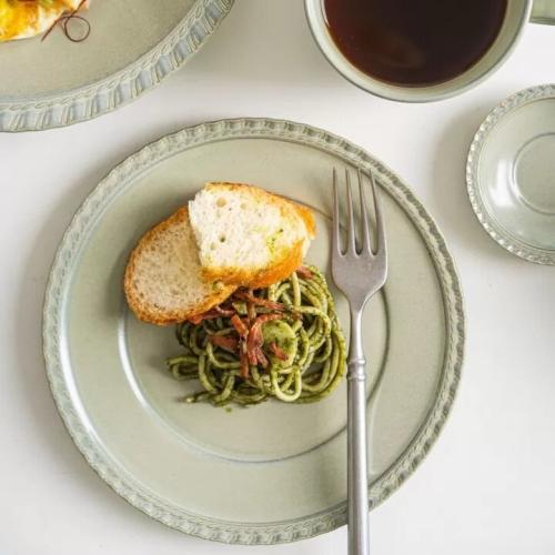 صحن تقديم من السيراميك